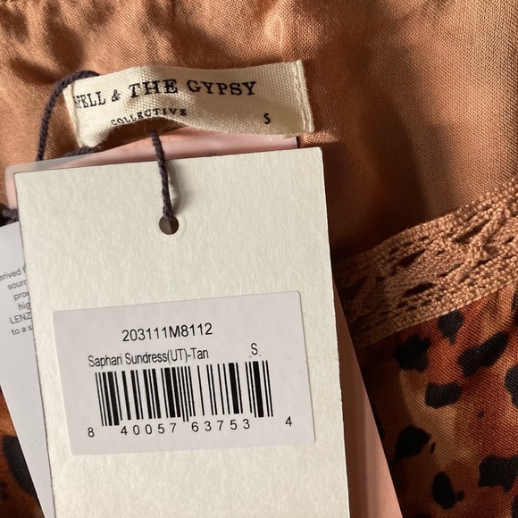 SOLD 💔 Saphari sundress - Picture 6 of 9